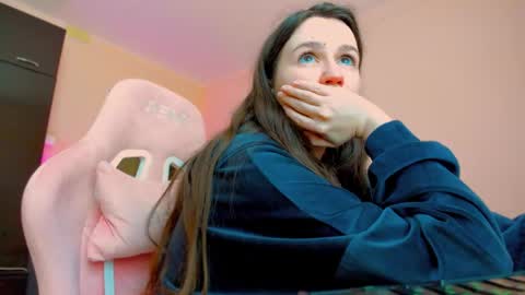 Eileen online show from 04-15-26, 08:09