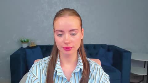 Snapshot of ameli_povilainn chatting on 10-19-25, 11:00 Ameli online show from 10-19-25, 11:00