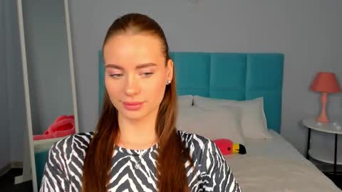 Snapshot of ameli_povilainn chatting on 10-27-25, 11:14 Ameli online show from 10-27-25, 11:14