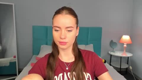 Snapshot of ameli_povilainn chatting on 11-01-25, 09:11 Ameli online show from 11-01-25, 09:11