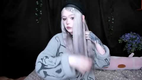 Snapshot of amelia__miller chatting on 12-02-25, 12:21 Amelia online show from 12-02-25, 12:21