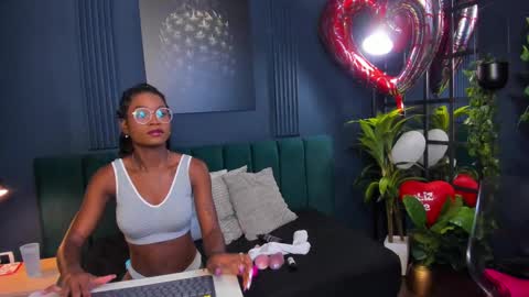 Snapshot of amelia_adms chatting on 02-20-25, 12:04 Amelia Adams online show from 02-20-25, 12:04