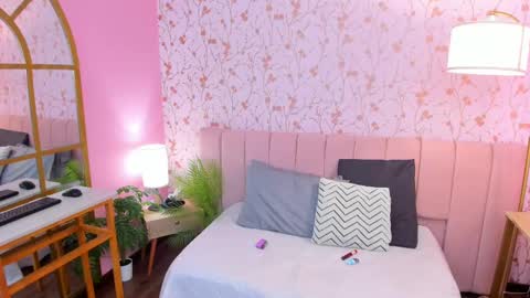 Snapshot of amelia_adms chatting on 02-22-25, 01:22 Amelia Adams online show from 02-22-25, 01:22