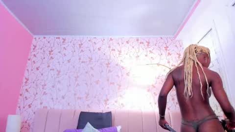 Snapshot of amelia_adms chatting on 10-08-25, 07:44 Amelia Adams online show from 10-08-25, 07:44