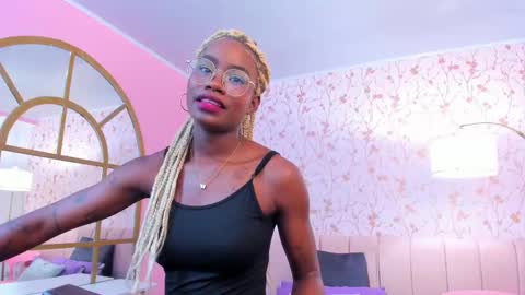 Snapshot of amelia_adms chatting on 10-13-25, 06:19 Amelia Adams online show from 10-13-25, 06:19