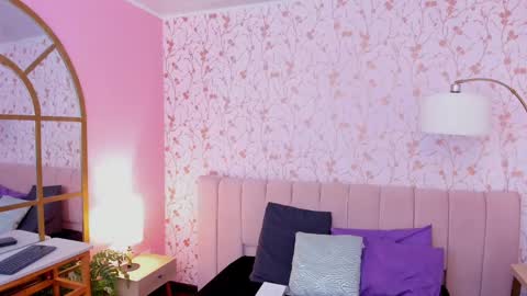 Snapshot of amelia_adms chatting on 10-26-25, 12:00 Amelia Adams online show from 10-26-25, 12:00