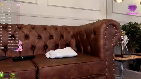 AMELIA online show from 03-11-26, 12:22