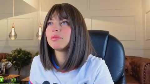 AMELIA online show from 04-23-26, 12:04