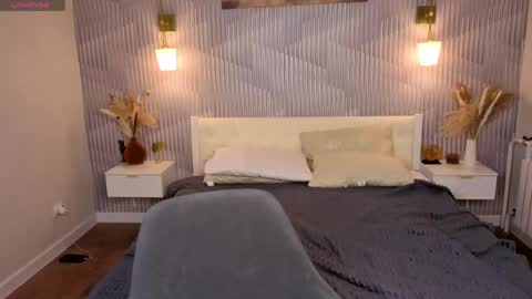 Snapshot of amelia_milly chatting on 04-27-26, 01:20 amelia online show from 04-27-26, 01:20