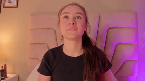  Amelia  online show from 02-22-26, 11:42