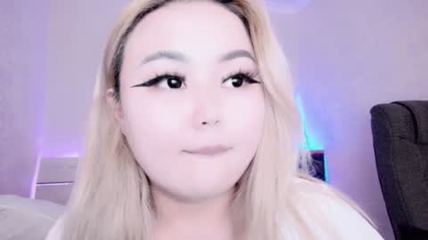 Snapshot of amelia_sunlight chatting on 12-11-24, 08:50 Amelia online show from 12-11-24, 08:50