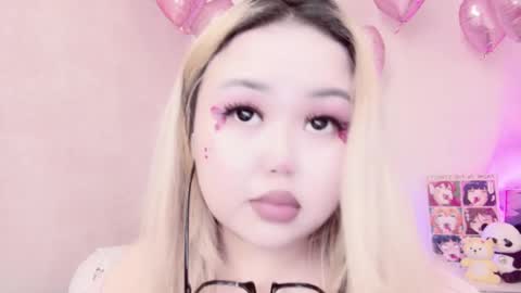 Snapshot of amelia_sunlight chatting on 02-14-25, 12:41 Amelia online show from 02-14-25, 12:41