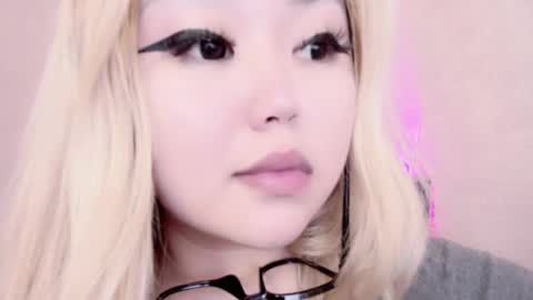 Snapshot of amelia_sunlight chatting on 02-22-25, 03:34 Amelia online show from 02-22-25, 03:34