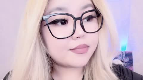 Snapshot of amelia_sunlight chatting on 02-26-25, 12:38 Amelia online show from 02-26-25, 12:38