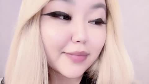 Snapshot of amelia_sunlight chatting on 02-26-25, 03:42 Amelia online show from 02-26-25, 03:42