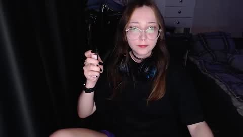 Amelia online show from 12-02-25, 12:27