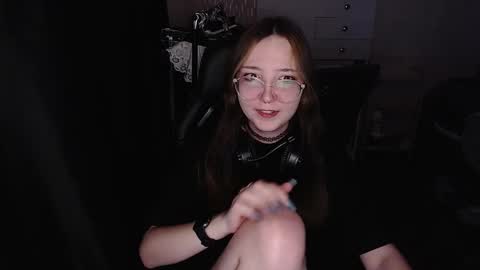 Amelia online show from 12-19-25, 03:30