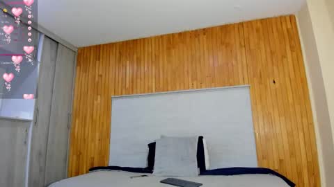 Snapshot of amelialeen7 chatting on 11-08-25, 12:38 Daniela online show from 11-08-25, 12:38