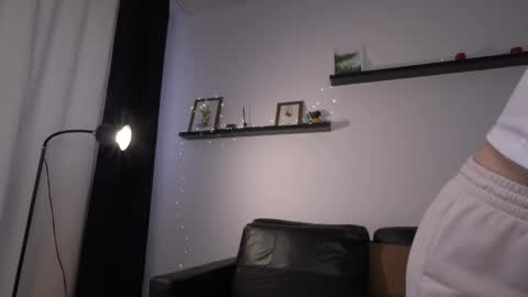 Amelia   online show from 04-02-26, 02:04