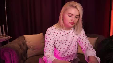  Amelia  online show from 04-28-26, 04:06