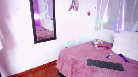 amelie brown online show from 12-10-24, 08:16