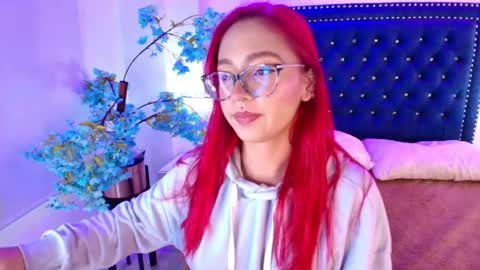 Snapshot of amelie_adamsx chatting on 05-11-26, 11:27 Amelie online show from 05-11-26, 11:27