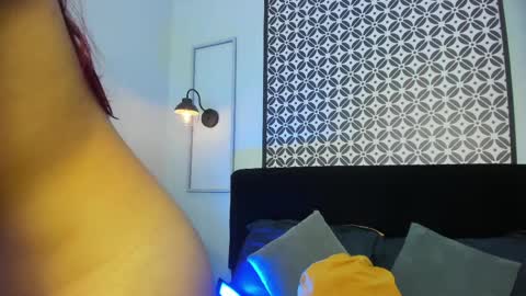 amelie online show from 05-03-26, 02:01