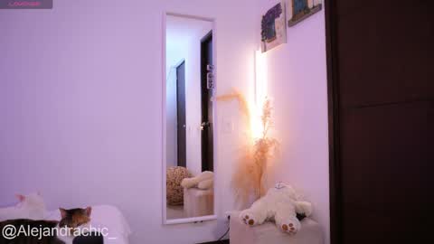 Alejandra  online show from 04-13-26, 11:32