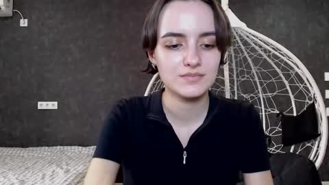 ameliebanshee online show from 10-14-25, 10:16