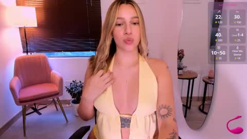 Amelie Graham online show from 11-13-25, 08:52