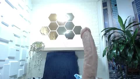 Amell Thomson online show from 02-12-25, 05:05