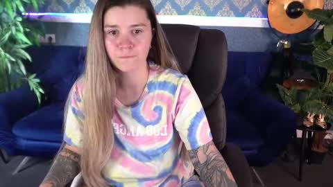 amellymillyy online show from 11-16-25, 07:52