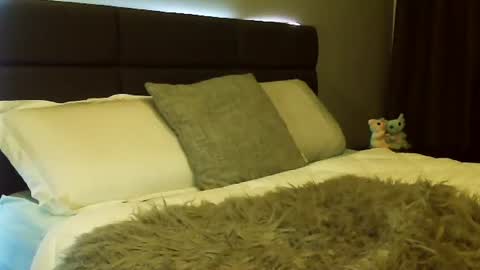 HOT white  naughty leo  xxx online show from 02-03-25, 10:58