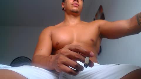 Snapshot of american_challenges chatting on 01-31-26, 07:11 miguel online show from 01-31-26, 07:11