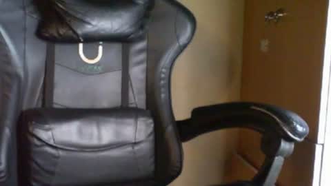 Mari online show from 04-27-26, 02:59