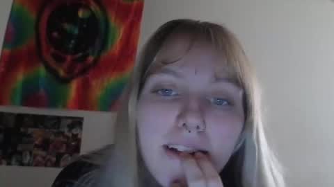 Snapshot of amethystmoon18 chatting on 02-26-26, 08:08 amethystmoon18 online show from 02-26-26, 08:08