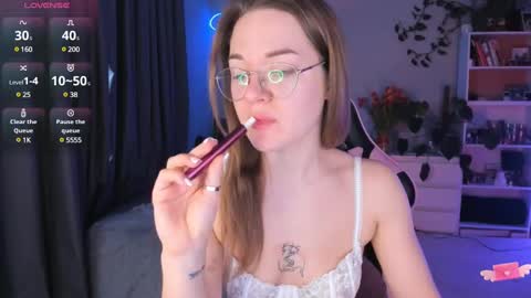 Hi-hi I am Kate welcome to my sexy room online show from 02-09-25, 11:36