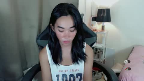 Snapshot of ami_lewis chatting on 10-19-25, 04:24 JOANNA online show from 10-19-25, 04:24