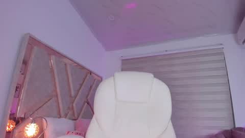 Ami  online show from 02-23-25, 02:51