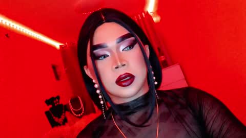 Queen Mireska online show from 03-08-25, 01:14