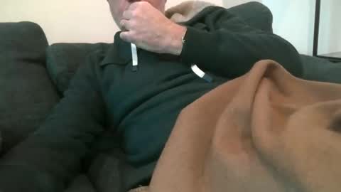 Snapshot of amicabledad chatting on 12-20-25, 07:32 amicabledad online show from 12-20-25, 07:32