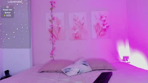 Snapshot of amiiclark chatting on 06-04-26, 07:09 AmiiClark online show from 06-04-26, 07:09