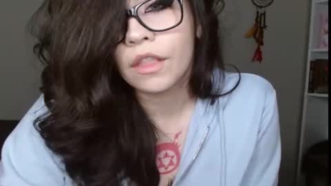 amilust online show from 12-22-25, 09:45