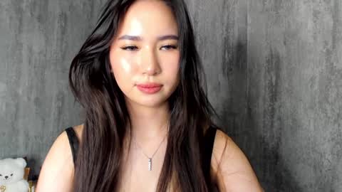 Amina online show from 01-11-25, 09:25