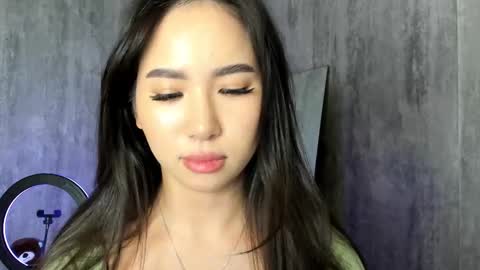 Amina online show from 02-22-25, 04:09