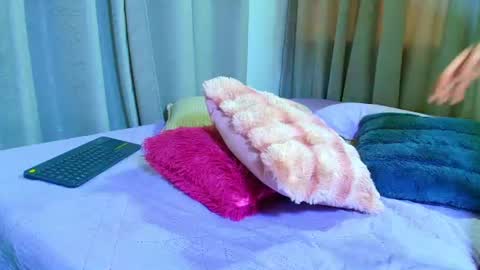 amina_lopez28 online show from 07-22-26, 02:31