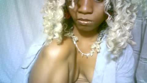 aminah01 online show from 01-04-25, 05:16