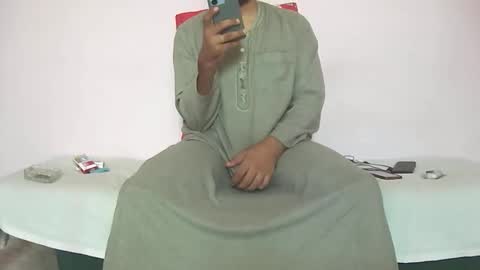 Amir online show from 10-10-25, 09:19