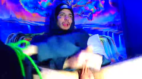 amiri_sweater online show from 12-16-25, 11:15