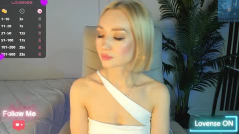 Snapshot of amiwong chatting on 01-09-25, 03:15 amiwong online show from 01-09-25, 03:15